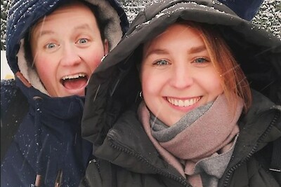 Gewonnen! Erster Platz für das Social Media Team "L;ve völlig normal"